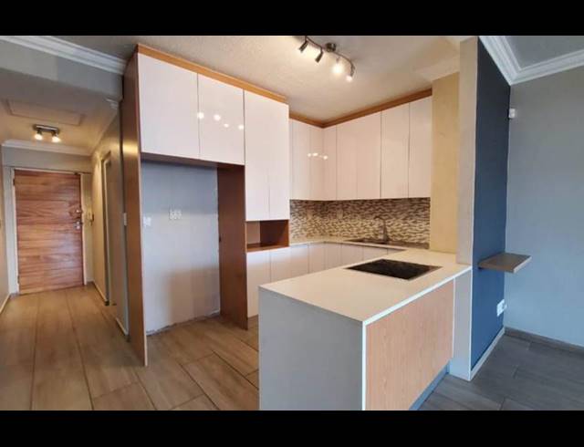 3 BEDROOM APARTMENT FOR SALE IN UMHLANGA RIDGE